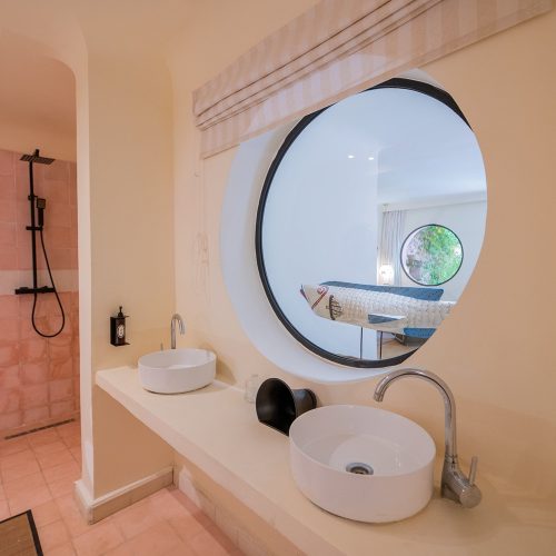 Extra Large suite With Jardin Marjorel View